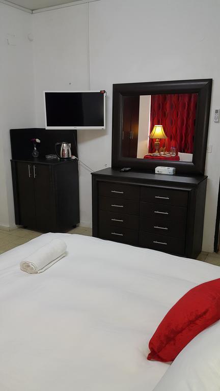 Assaraya Hotel Витлеем Екстериор снимка